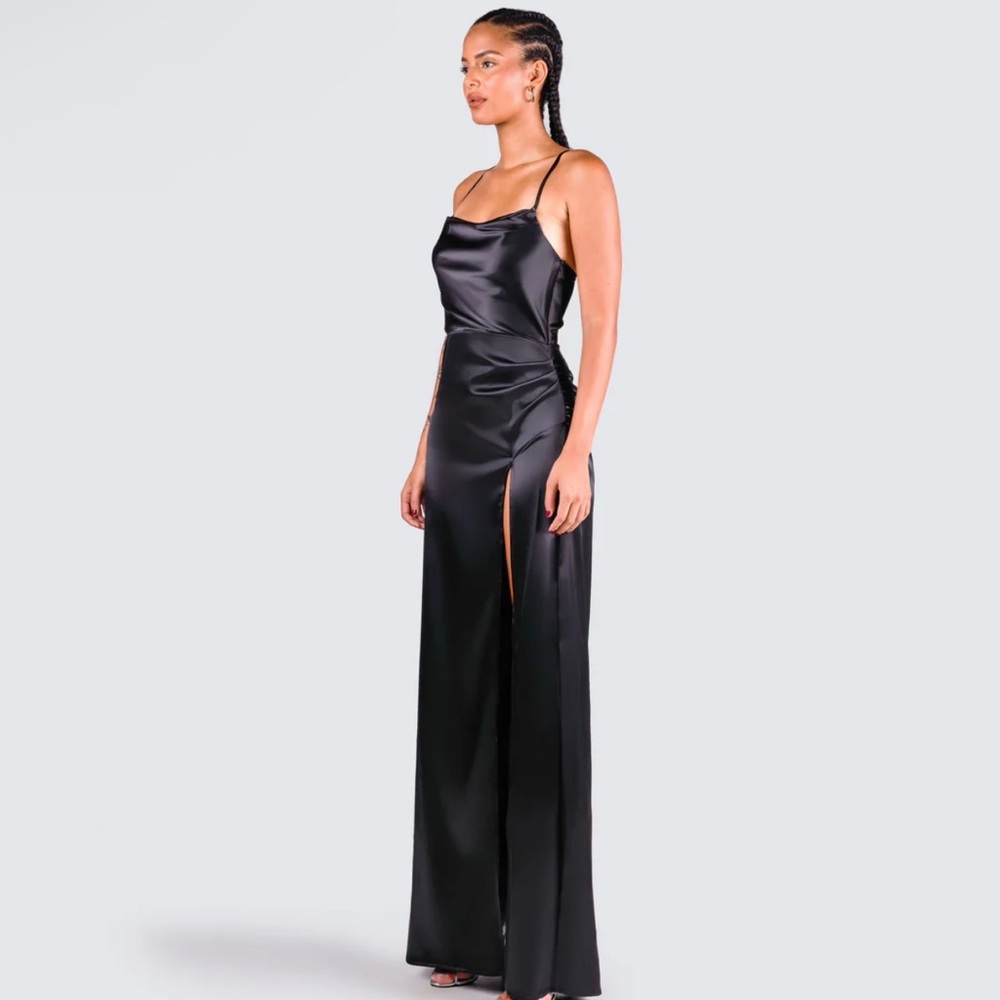 Finesse Lerata Black Satin Maxi Dress - Picture 5 of 10